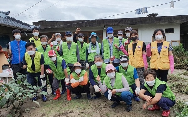 정읍시자원봉사센터, 집중호우로 인한 피해 가구 수해복구에 ‘구슬땀’