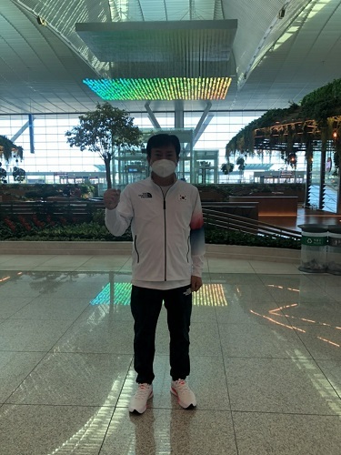 일본으로 출국하는 정강선 회장