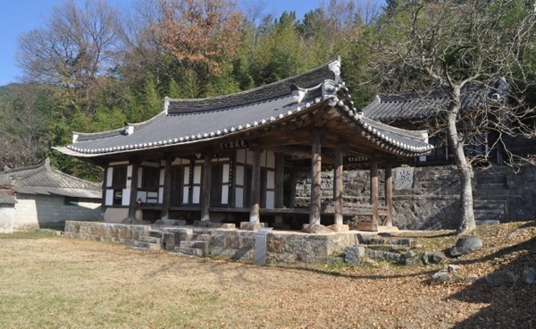 정읍시 흑암동에 위치한 영주정사