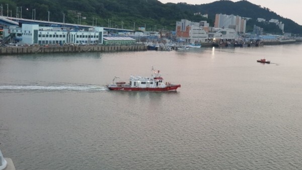 자살신고를 받고 긴급 출동한 군산 119소방정대 모습
