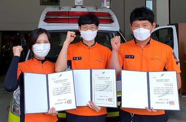 (왼쪽부터) 김재희 대원, 유훈석 대원, 이창림 대원