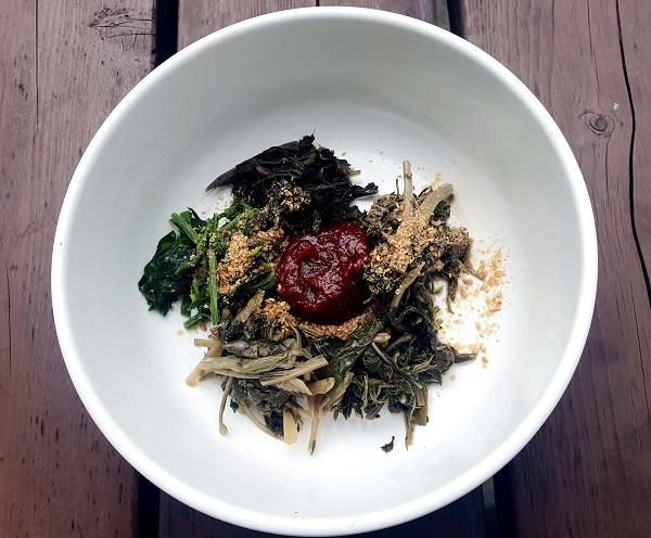 울릉도 산채 비빔밥에 들어가는 나물들 /사진 제공 = 나리촌식당