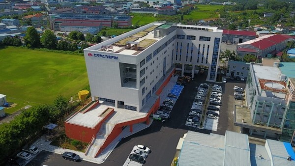 전주 첨단벤처단지 내 지식산업센터인 ‘전주혁신창업 허브’ 전경 모습 /사진 제공 = 전주시