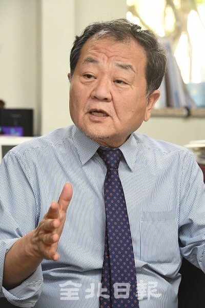 한국소리문화의전당 서현석 대표가 개관 20주년을 맞아 지나온 발자취와 나아가야 할 발자취를 이야기 하고 있다. /사진 = 오세림 기자