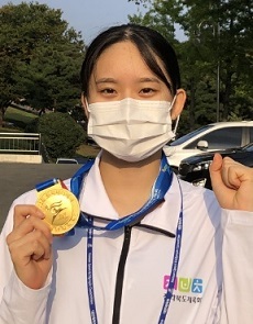 이리여고 이나영 선수(펜싱)