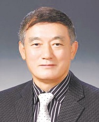 강일영 전 김제중 교장 · 교육학박사