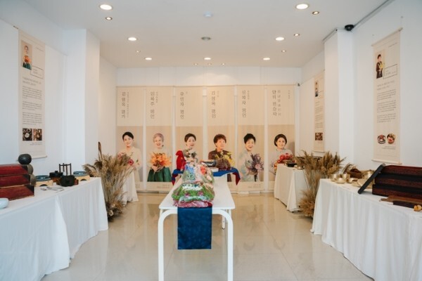 명인의 맛 내부.