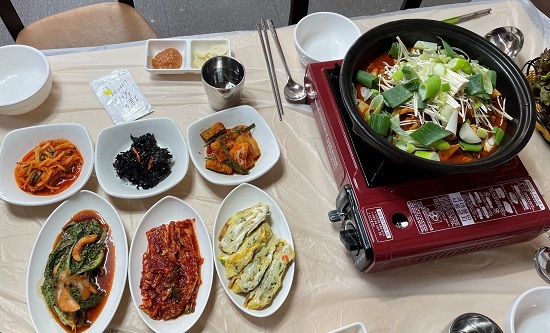 공주식당의 '공주쌈밥'.