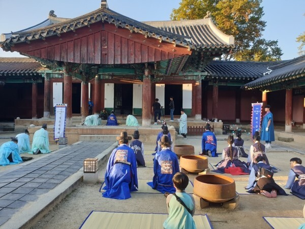 지난 2019년 제3회 1593 전주별시 재현행사 모습(사은숙배). /사진 제공 = 전주시