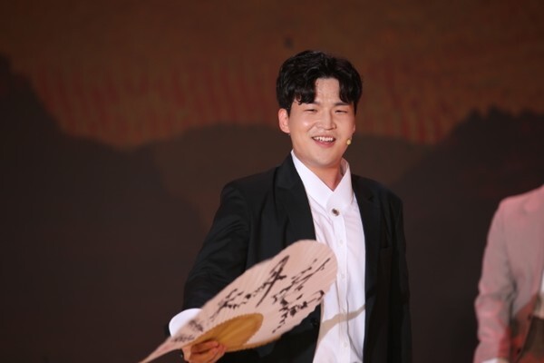 정보권의 눈대목 다섯바탕 공연 모습.