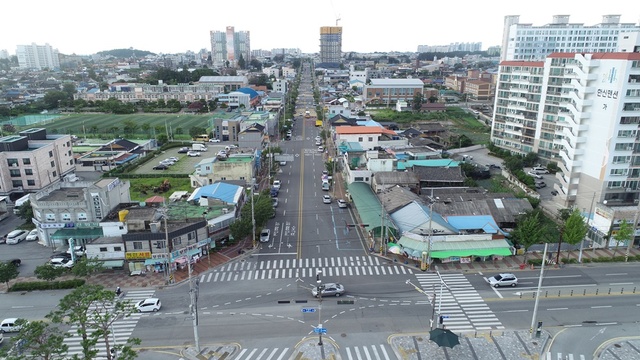 아름다운 간판개선지역으로 선정된  김제역에서 경찰서까지 800m 거리에 가로환경이 정비된다
