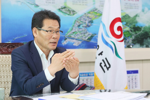 권익현 부안군수  /사진제공=부안군