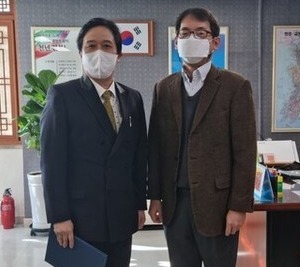 전주시는 4일 전주시립교향악단의 예술감독 겸 지휘자로 성기선 이화여자대학교 관현악과 교수를 임명했다. 사진=전주시 제공