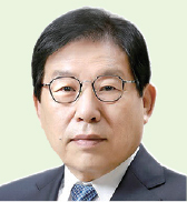 김형중 군산대 자문교수·문학박사