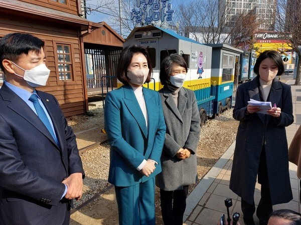 전북방문 소감을 밝히고 있는 김혜경 씨.