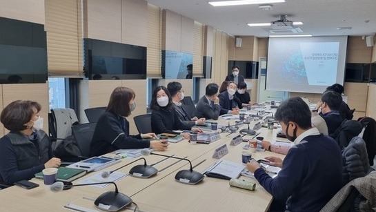 지난 19일 전북디지털융합센터에서 열린 ‘전북 ICT·SW산업 중장기 발전 방향 및 전략수립’ 2차 중간보고회 모습 / 사진 = 전북테크노파크 제공