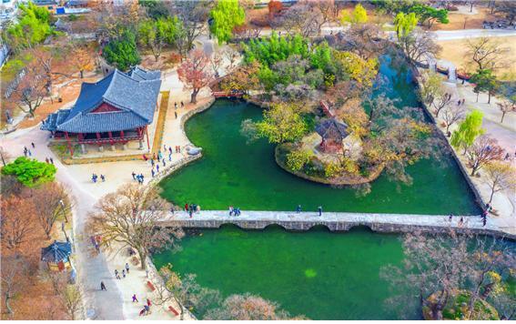 2021년 한해 동안 유·무료 관광객 58만여명이 찾은 광한루원