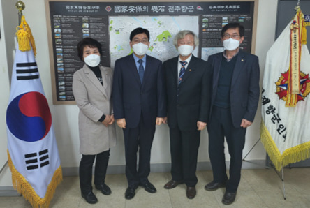 9일 최정길 전북보훈지청장이 전주시재향군인회를 방문했다.