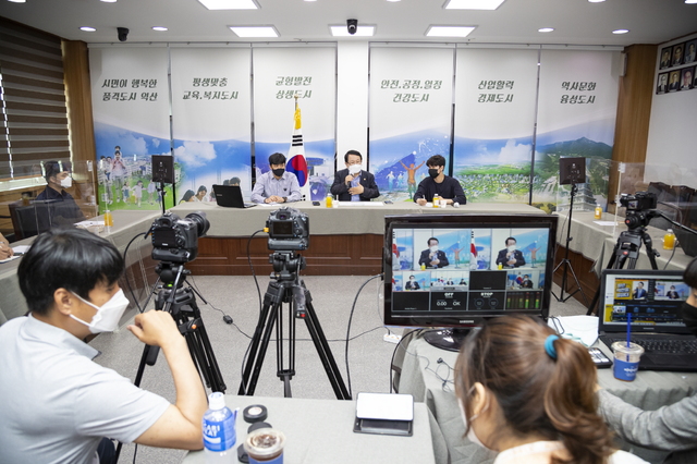 청년이 바꾸는 지역사회 토크 콘서트