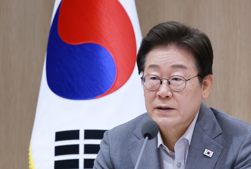 이 대통령 내년도 예산 "낭비성 예산 과감히 조정…민생경제 중심 효율 편성"