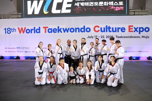 할머니부터 손주까지 3세대 함께한 멕시코 태권도팀