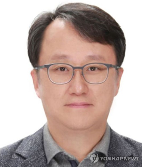 '계엄옹호 논란' 강준욱 국민통합비서관 자진사퇴…논란 이틀만