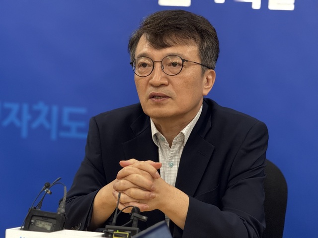 김의겸 새만금개발청장 "새만금 MP변경 용역 앞당길 것"