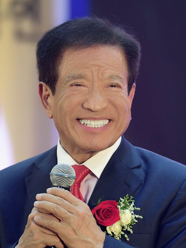 [기고] ‘검은색 옷’ 유행