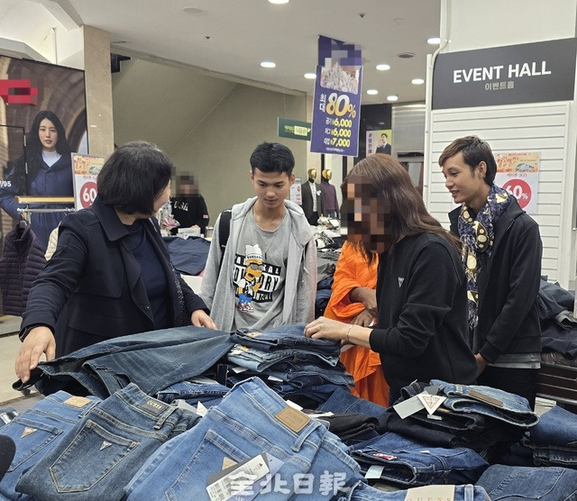 추워진 날씨에 더 그리운 가족들⋯고향으로 선물 보낸 이주배경주민들