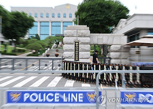 [속보] 경찰, 전북선관위 압수수색···전북교육감 선거 개표 오류 논란