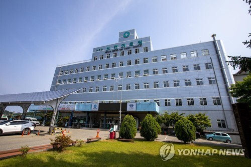 무주 보건의료원, '25년 경력' 전문의 채용…외과 진료 재개